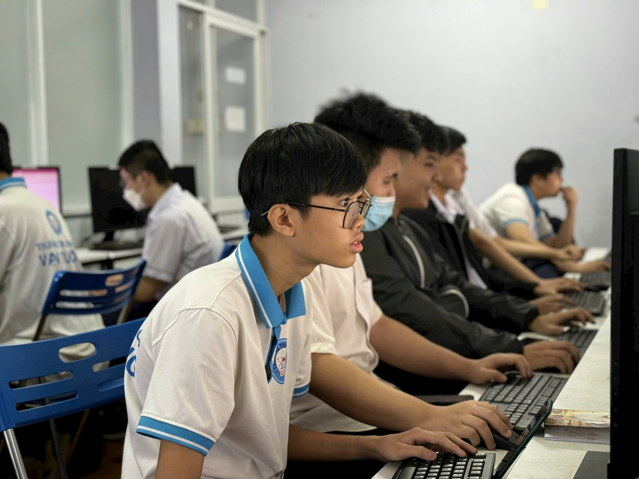 z5927983807734_71141197305e7e401dfb01931895aebf.jpg