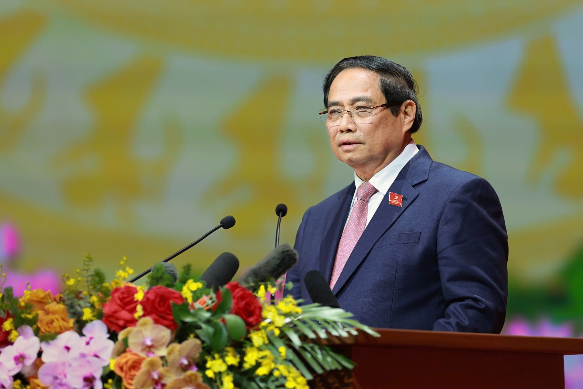 Tổng Bí thư Tô Lâm nhấn mạnh 3 yêu cầu và 5 định hướng công tác trọng tâm với Đảng bộ Chính phủ- Ảnh 7. Tổng Bí thư Tô Lâm nhấn mạnh 3 yêu cầu và 5 định hướng công tác trọng tâm với Đảng bộ Chính phủ- Ảnh 7.