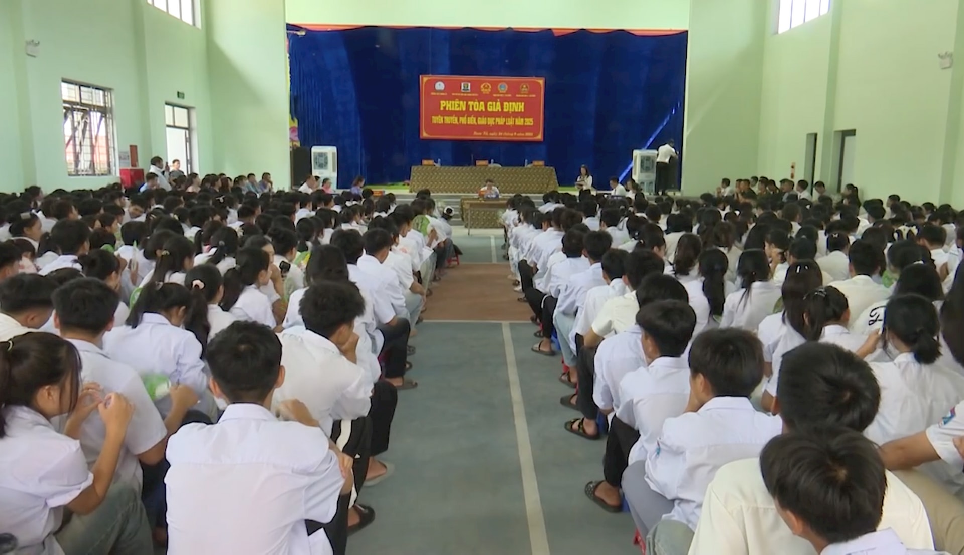 toan-canh.jpg
