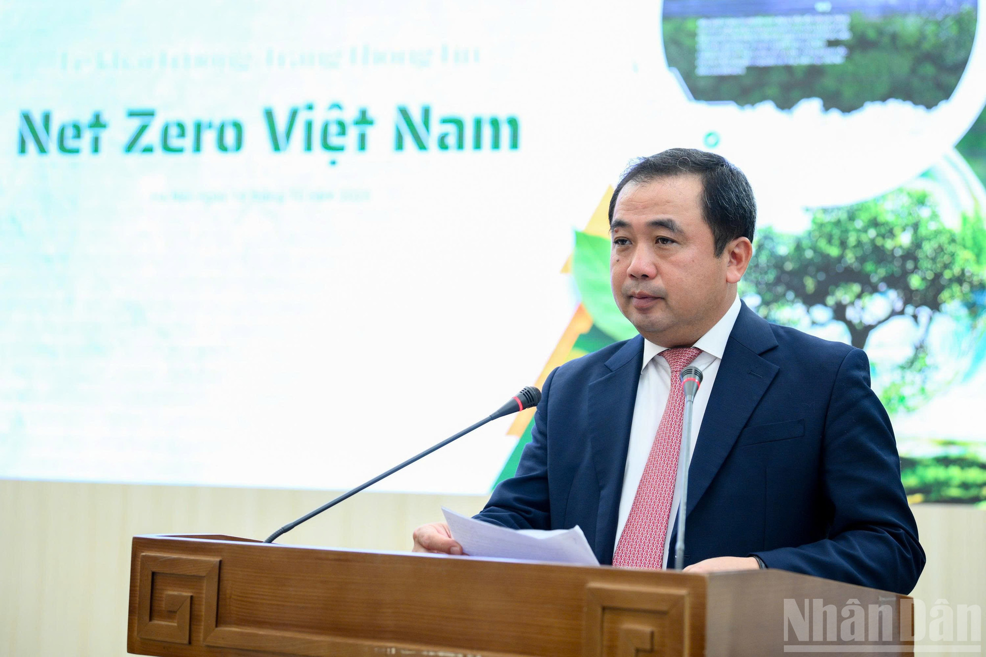 Đồng chí Trần Đức Thắng, Quyền Bộ trưởng Nông nghiệp và Môi trường phát biểu tại buổi lễ. ndo_br_z7114726780930-af9a7c6349f0fbba972b4a6b8d8ebd91.jpg