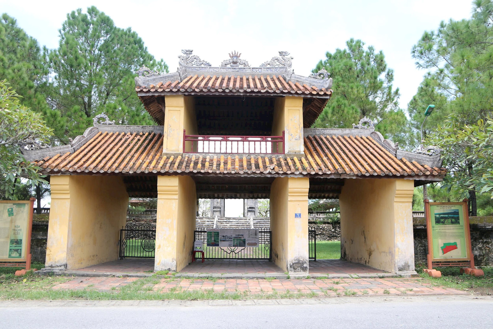 du-an-tu-bo-di-tich-van-mieu-hon-130-ty-dong-o-hue-hien-ra-sao-17602747004871654632288.jpg