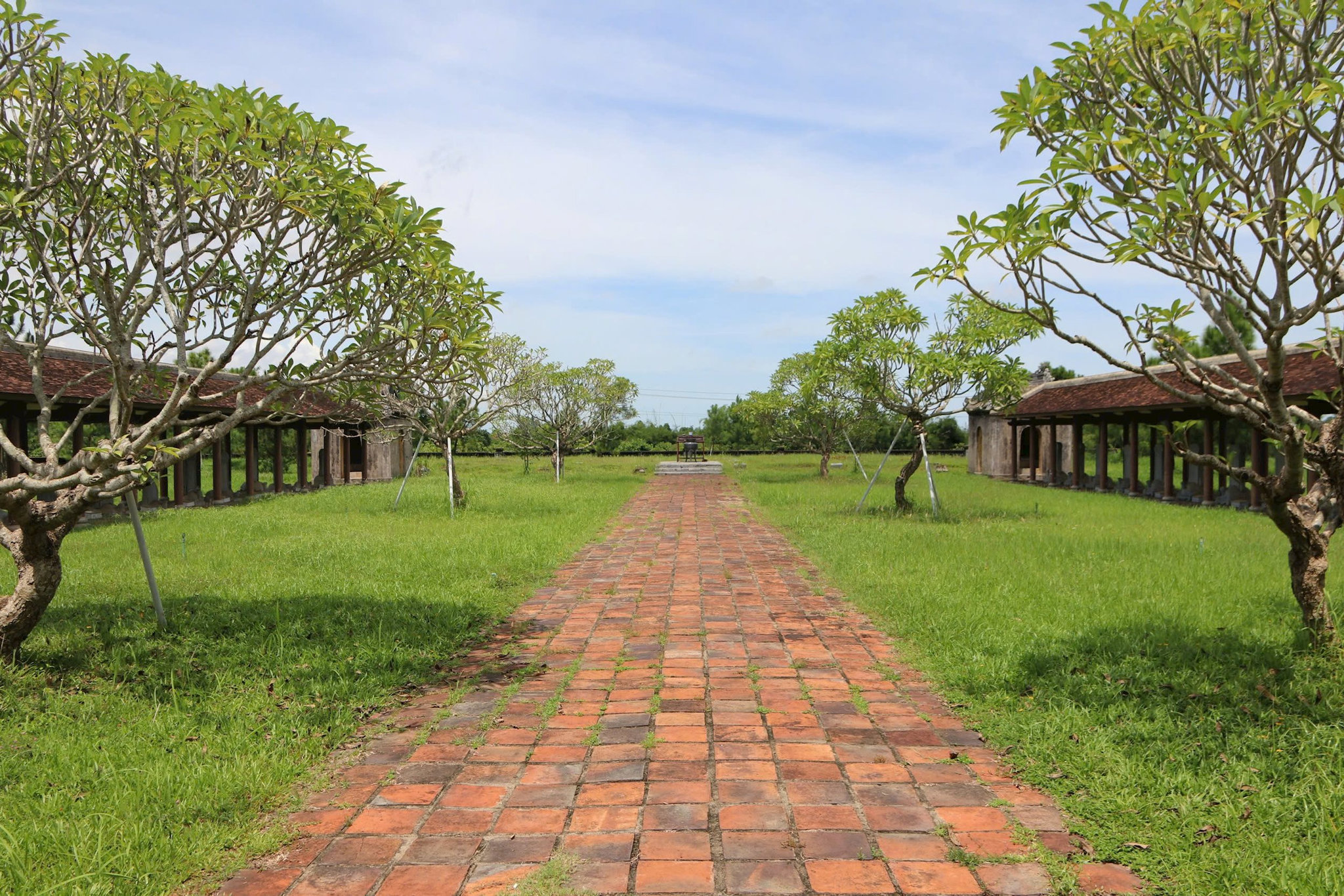 du-an-tu-bo-di-tich-van-mieu-hon-130-ty-dong-o-hue-hien-ra-sao-8-1760274755307631733610.jpg