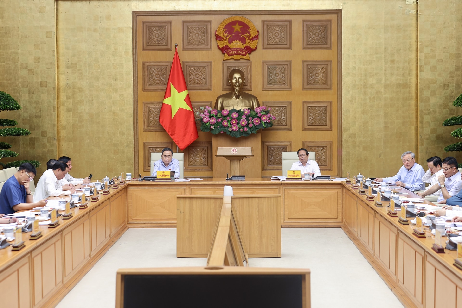 Phối hợp chặt chẽ, chung sức đồng lòng để tổ chức thành công 