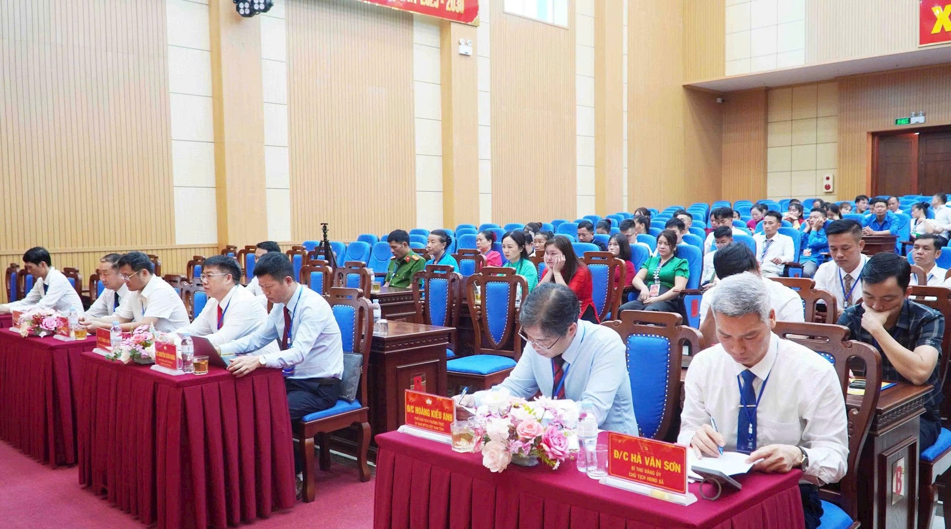 cac-dai-bieu-du.jpg