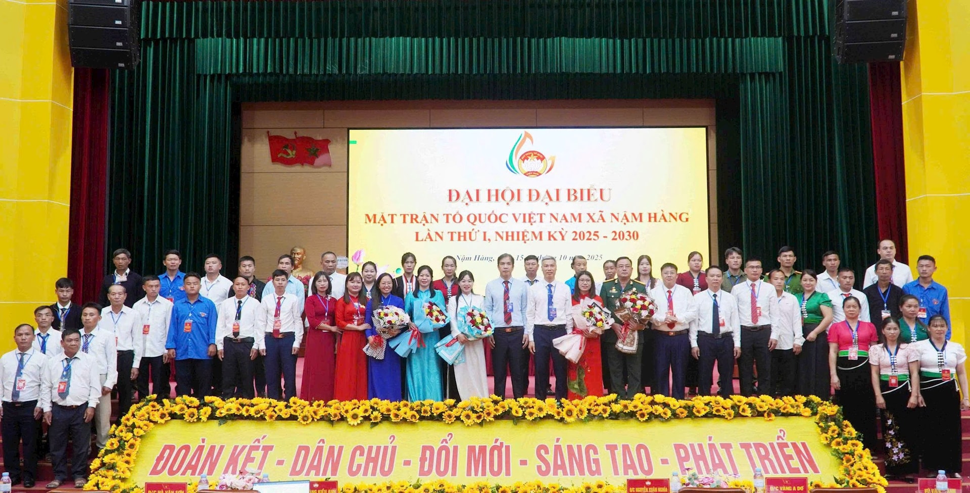 dai-bieu-chup-anh-.jpg