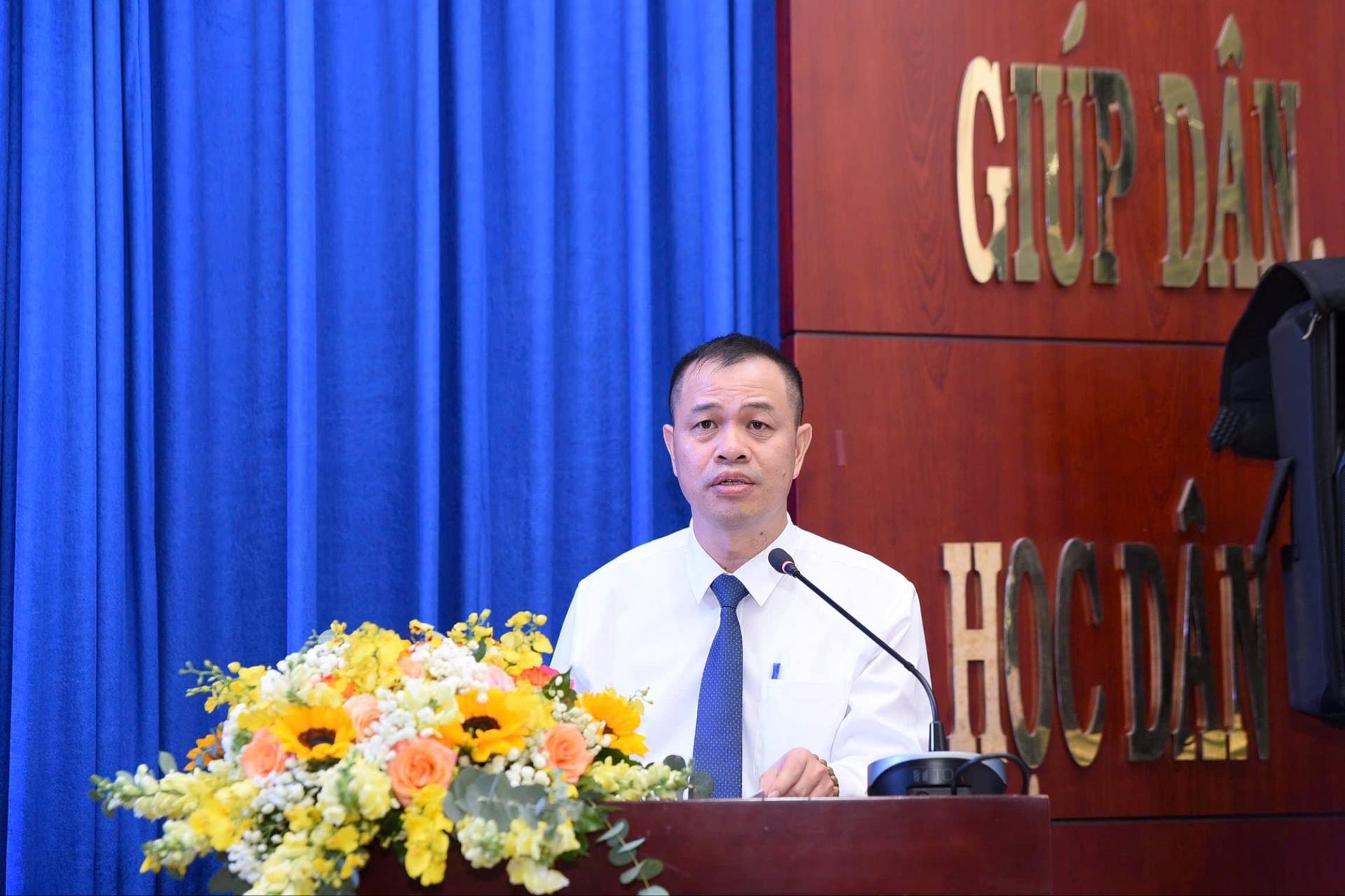 pho-chanh-vp-phat-bieu(1).jpg