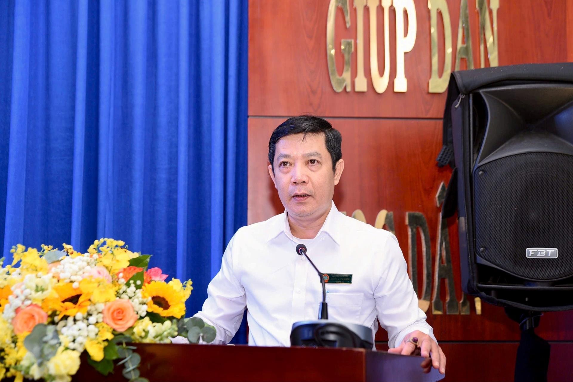 tham-luan-huynh(1).jpg