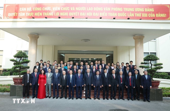 ttxvn-tong-bi-thu-to-lam-du-le-ky-niem-95-nam-ngay-truyen-thong-van-phong-trung-uong-dang-8347114-1.jpg