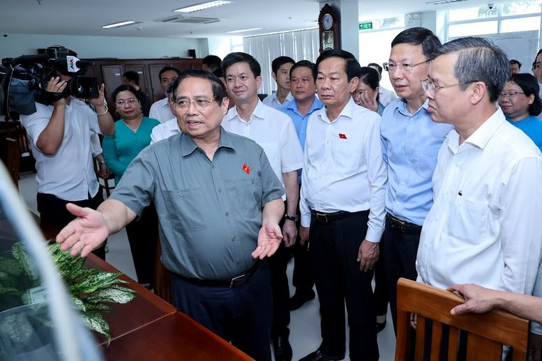 19-10-thu-tuong-2.jpg