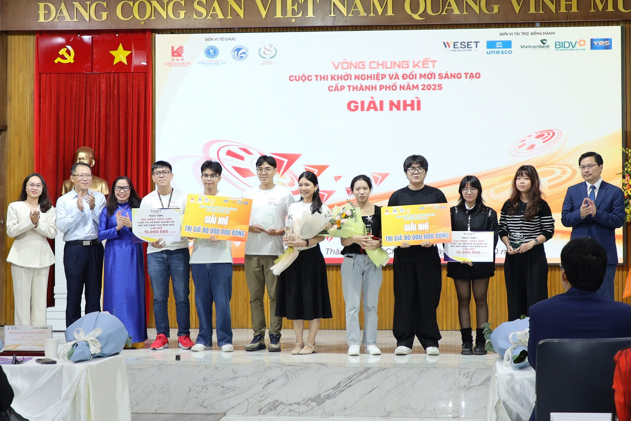 giai-nhi-thuoc-ve-doi-nhap-gia-tuy-luat-voi-du-an-lawzy-va-doi-gymradar-voi-du-an-gymradar-.jpg