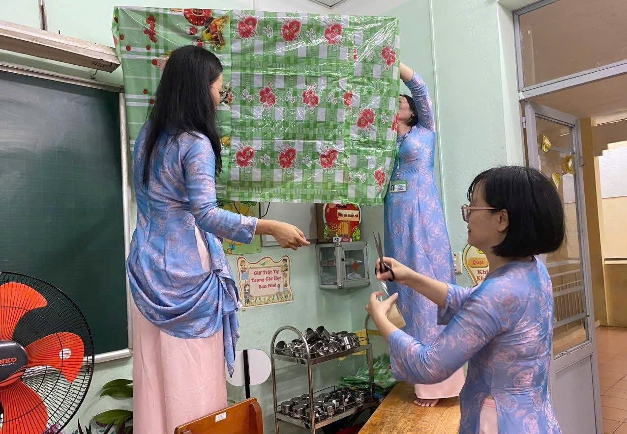 21-10-truong-hoc-chong-bao11.jpg
