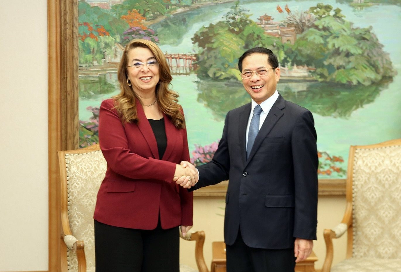 pho-thu-tuong-bui-thanh-son-da-tiep-ba-ghada-waly-.jpg