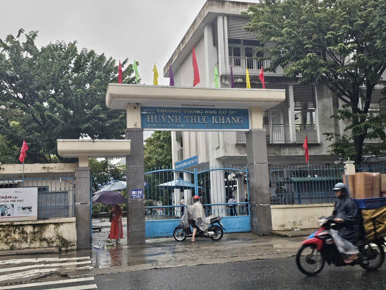 22-10-nghi-hoc9.jpg