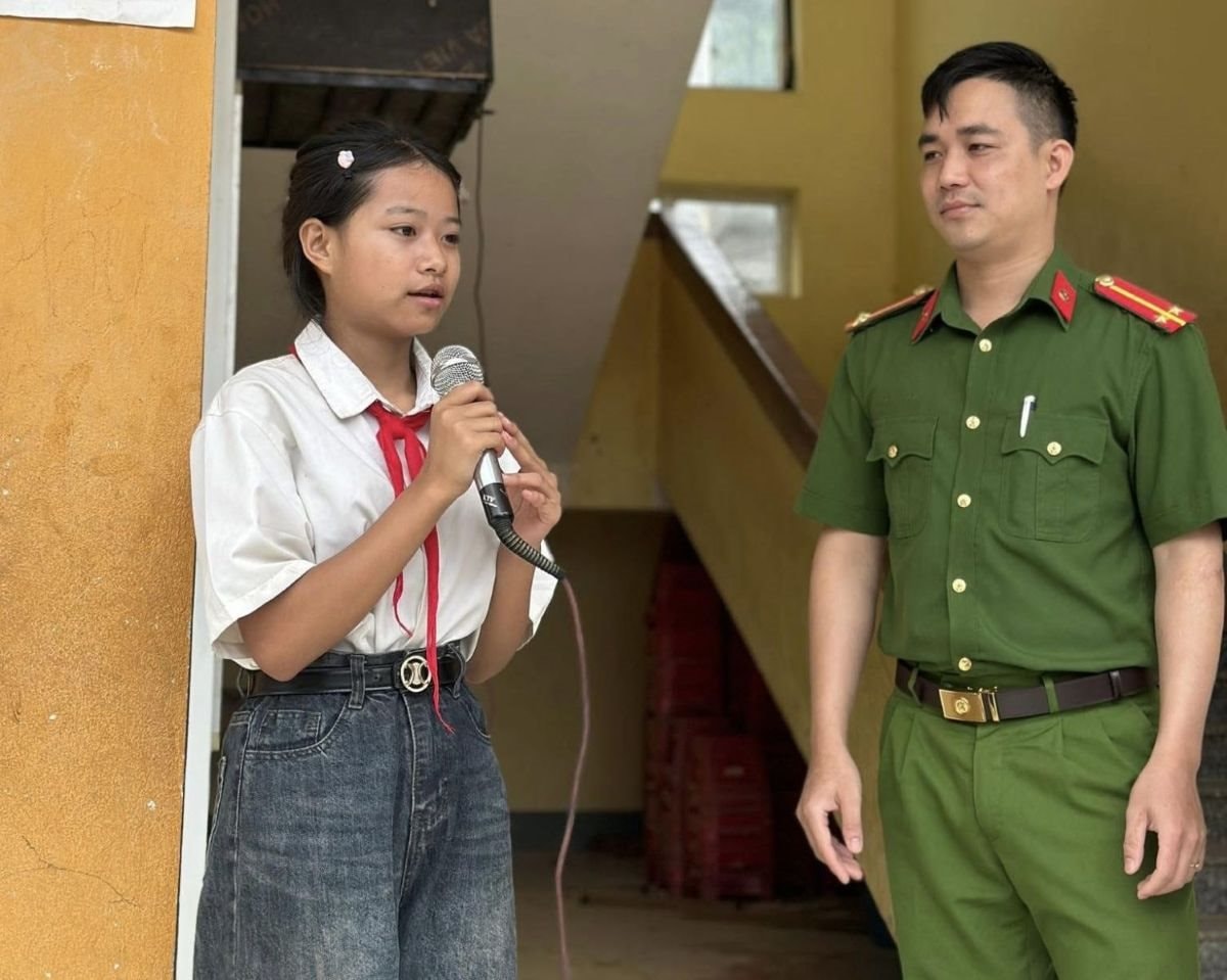 tuyentruyen.jpg