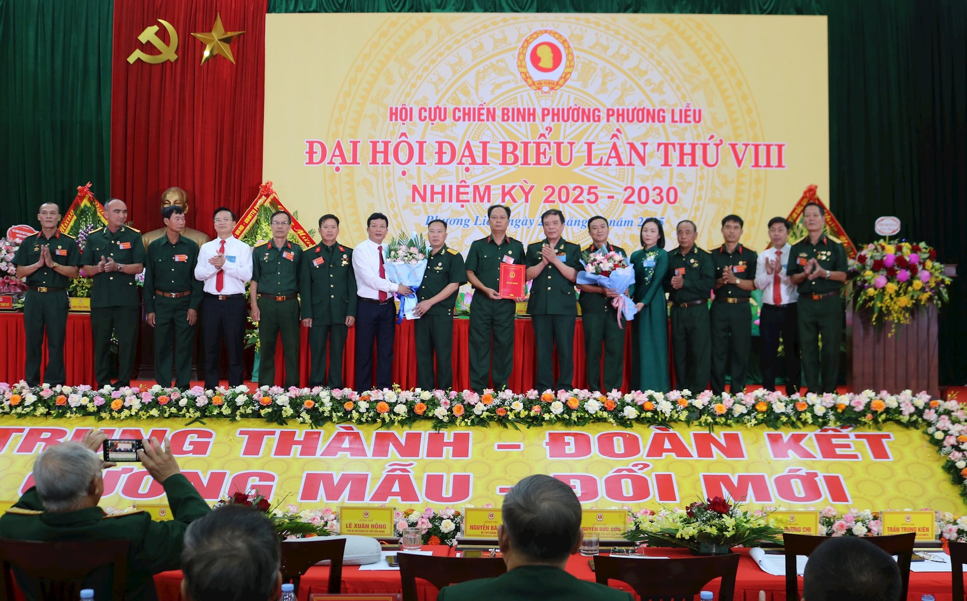 cong-bo-quyet-dinh.jpg