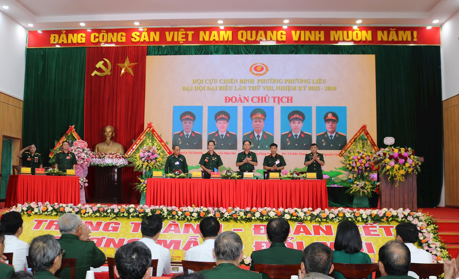 doan-chu-tich.jpg