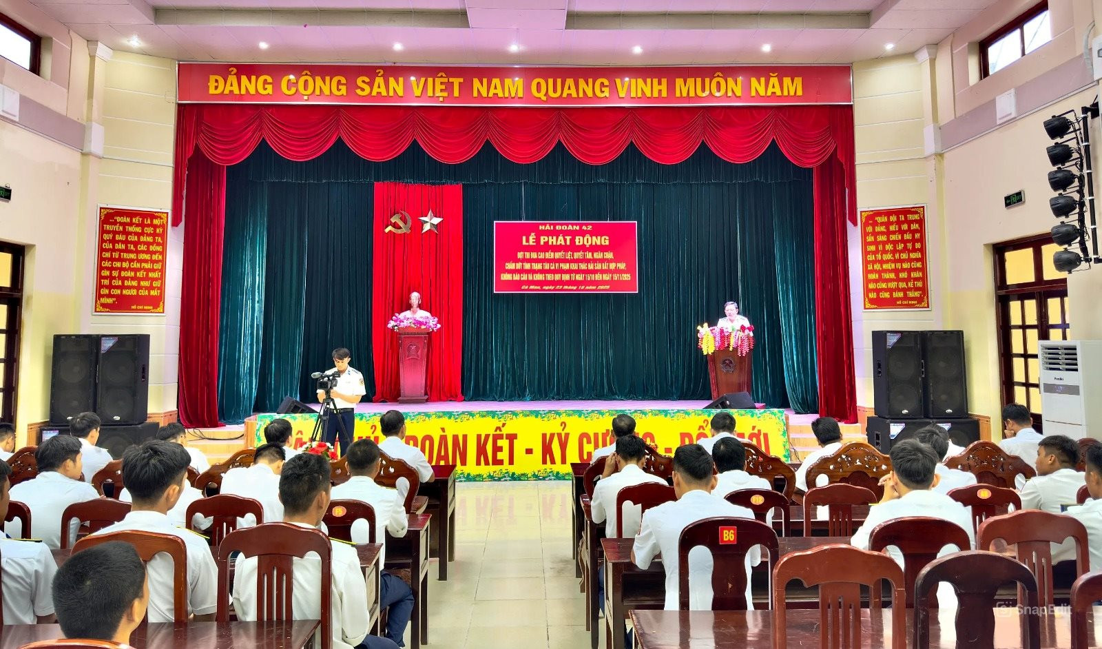 quang-canh-buoi-phat-dong-thi-dua.jpeg