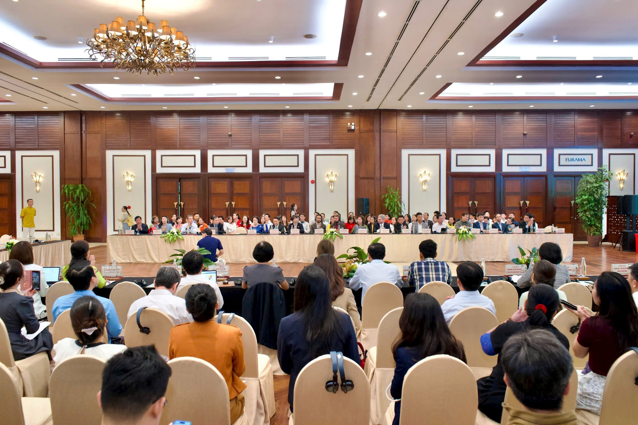 24-10-hoi-thao10.jpg