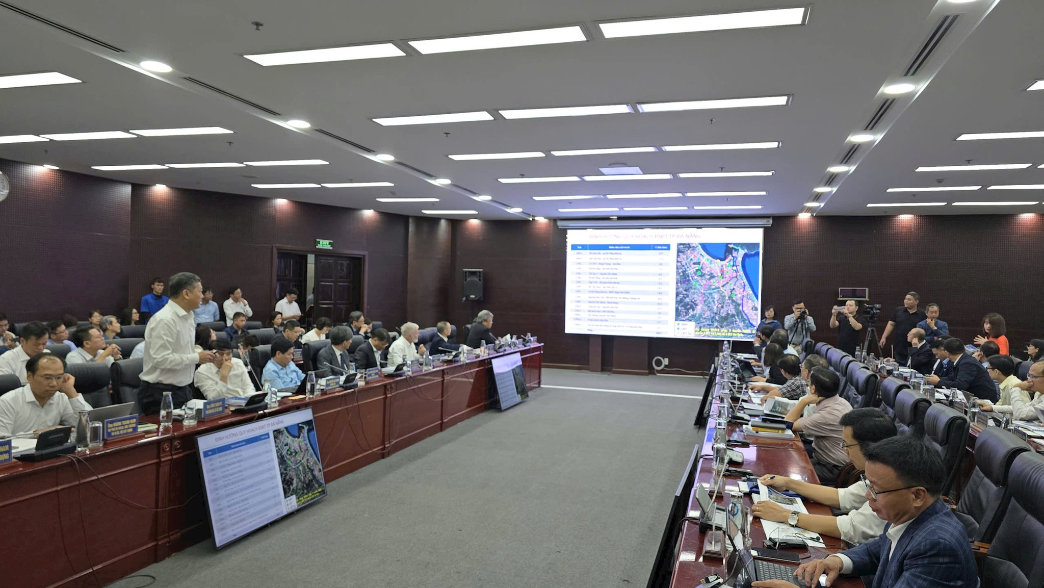 24-10-thanh-pho-duongat12.jpg