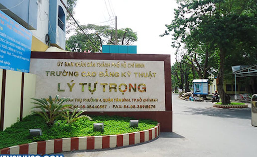 truong-cao-dang-ly-tu-trong-thanh-pho-ho-chi-minh-1(1).jpg
