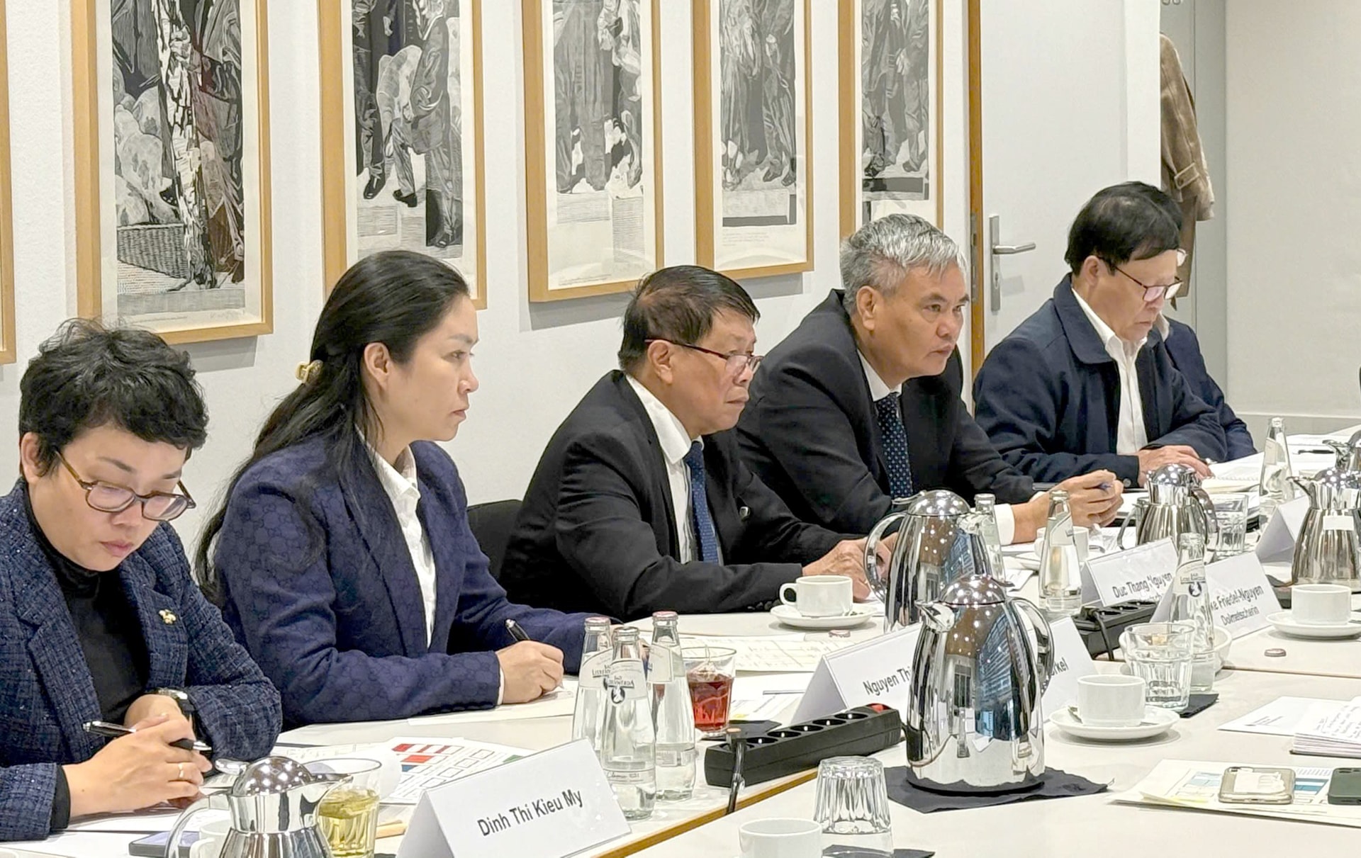 tandtc-vn-lam-viec-tai-duc-6-.jpg