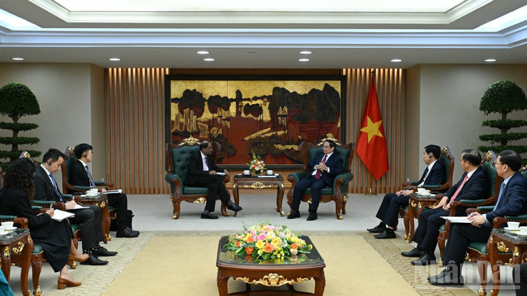 Quang cảnh buổi tiếp. (Ảnh: TRẦN HẢI)