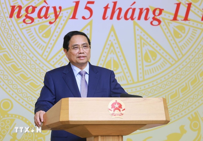 Thủ tướng Phạm Minh Chính gặp mặt, chúc mừng các nhà giáo Nhân kỷ niệm ngày Nhà giáo Việt Nam 20/11. (Ảnh: Dương Giang/TTXVN)