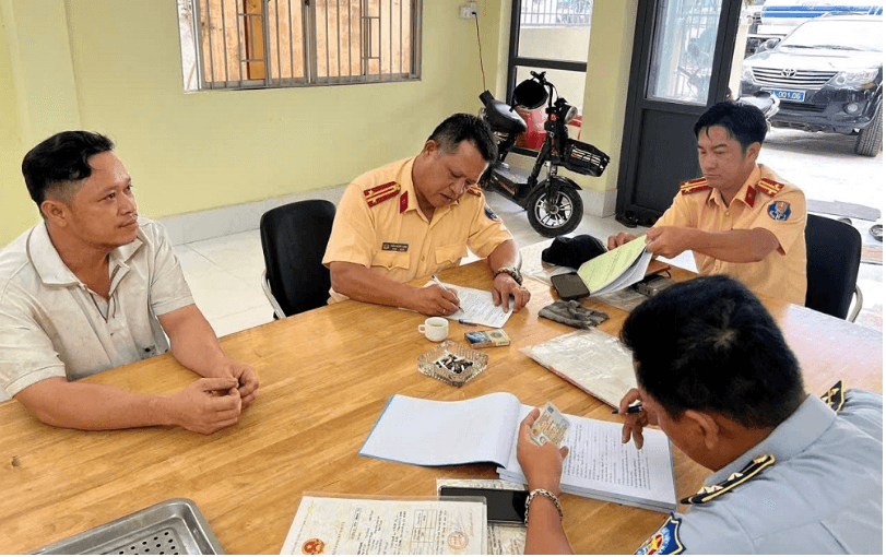 lam-dong-iuu-2.png