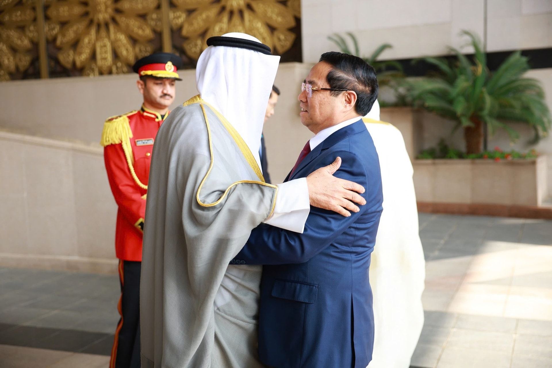 Thủ tướng Kuwait chủ trì lễ đón chính thức Thủ tướng Phạm Minh Chính- Ảnh 1.