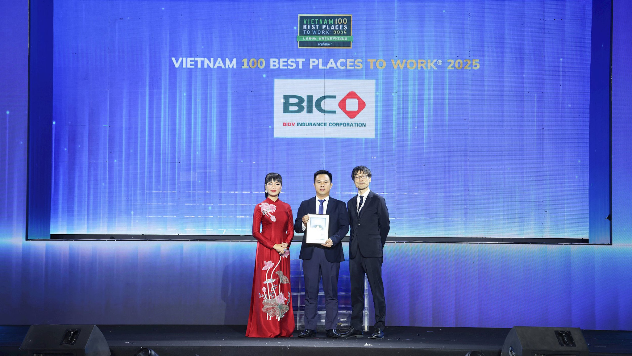 bic-duoc-vinh-danh-top-1-noi-lam-viec-tot-nhat-nganh-bao-hiem-nam-2025(1).jpg