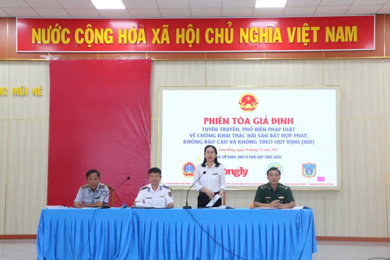 phien-toa-gia-dinh-chong-khai-thac-iuu-9999.jpg