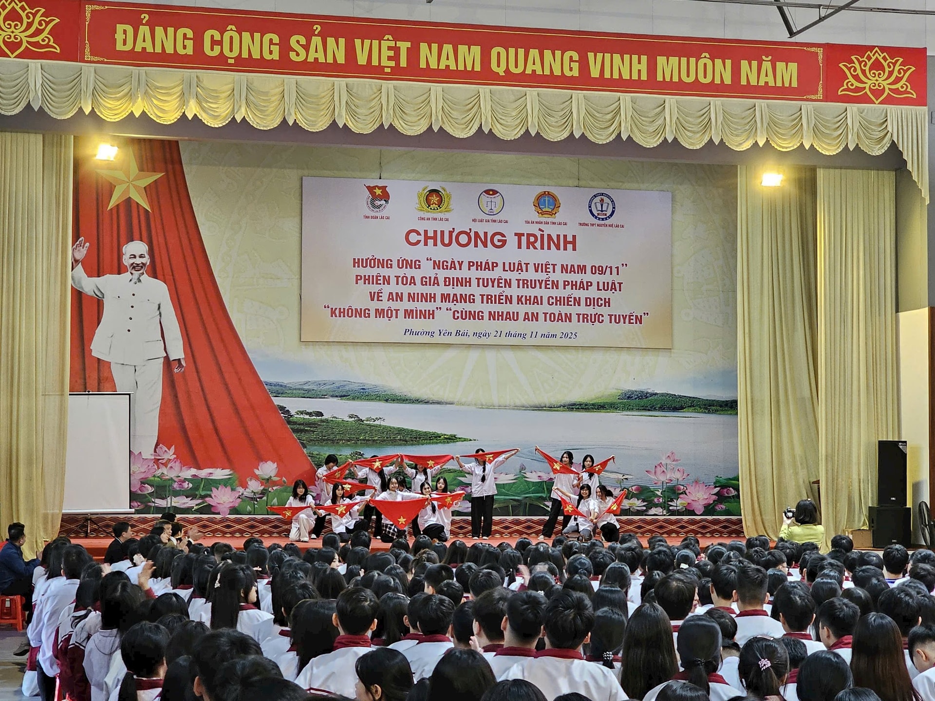 van-nghe(1).jpg