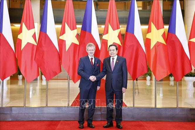 Chủ tịch Thượng viện Quốc hội Cộng hòa Czech kết thúc chuyến thăm chính thức Việt Nam- Ảnh 1.