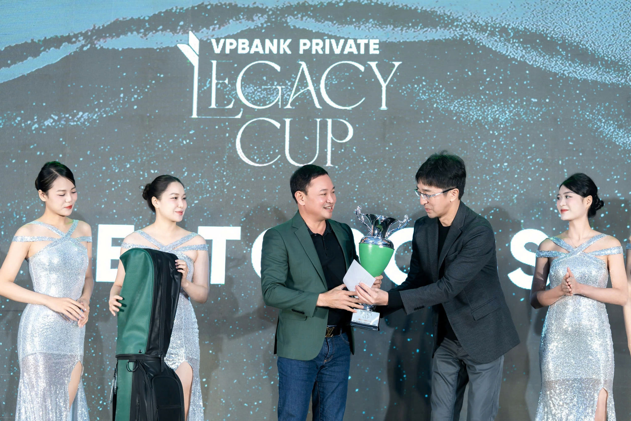 anh-7vpbank-private(1).jpg
