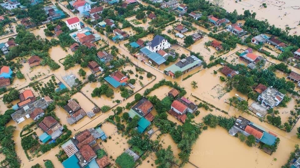 Khẩn trương giải quyết chính sách, chi trả bảo hiểm cho người dân, doanh nghiệp chịu ảnh hưởng bởi lũ lụt- Ảnh 1. Khẩn trương giải quyết chính sách, chi trả bảo hiểm cho người dân, doanh nghiệp chịu ảnh hưởng bởi lũ lụt- Ảnh 1.
