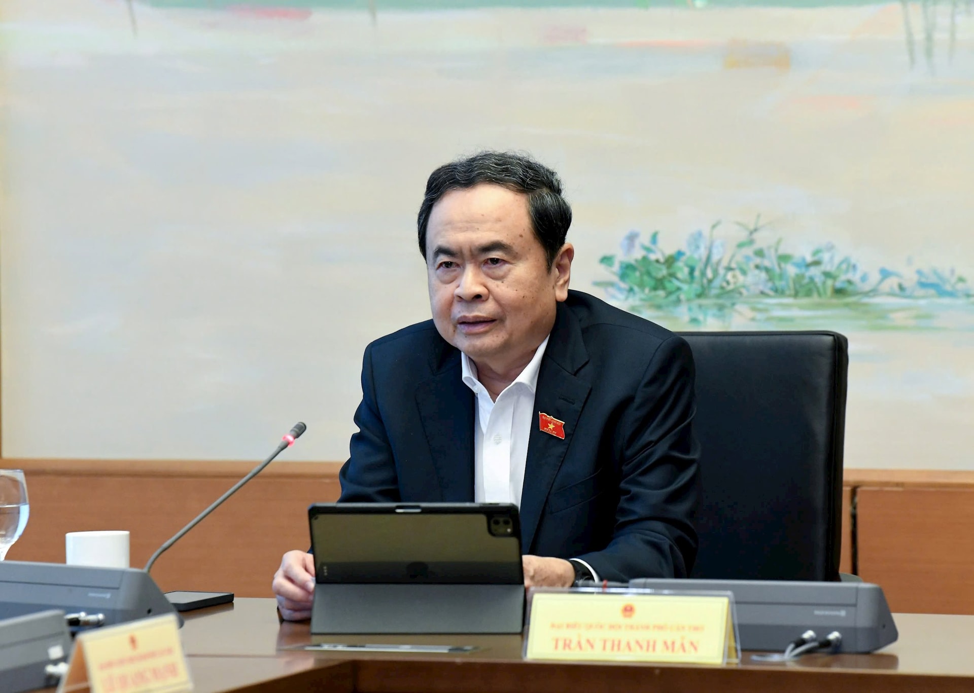 chu-tich-quoc-hoi-2.jpg
