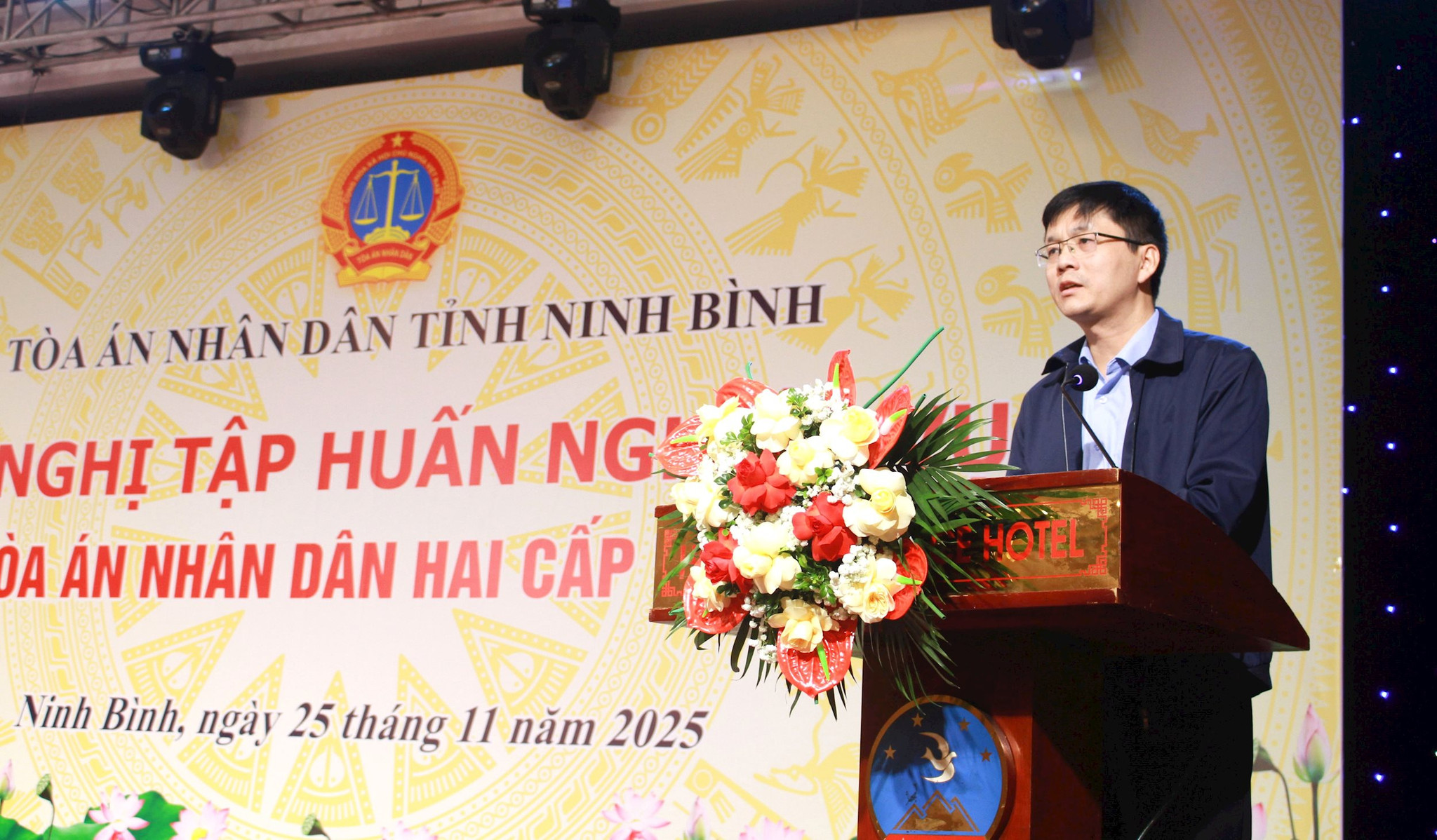 hoi_nghi_6.jpg