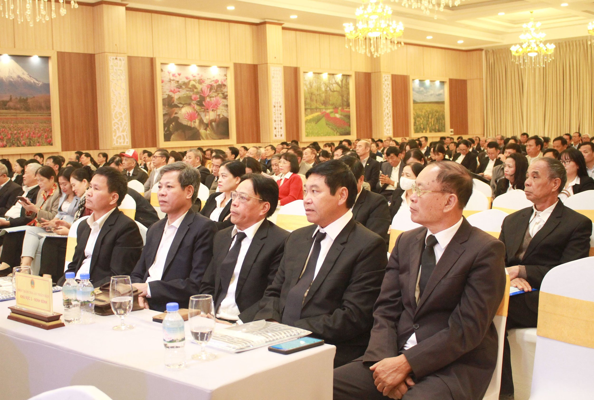 hoi_nghi_7.jpg