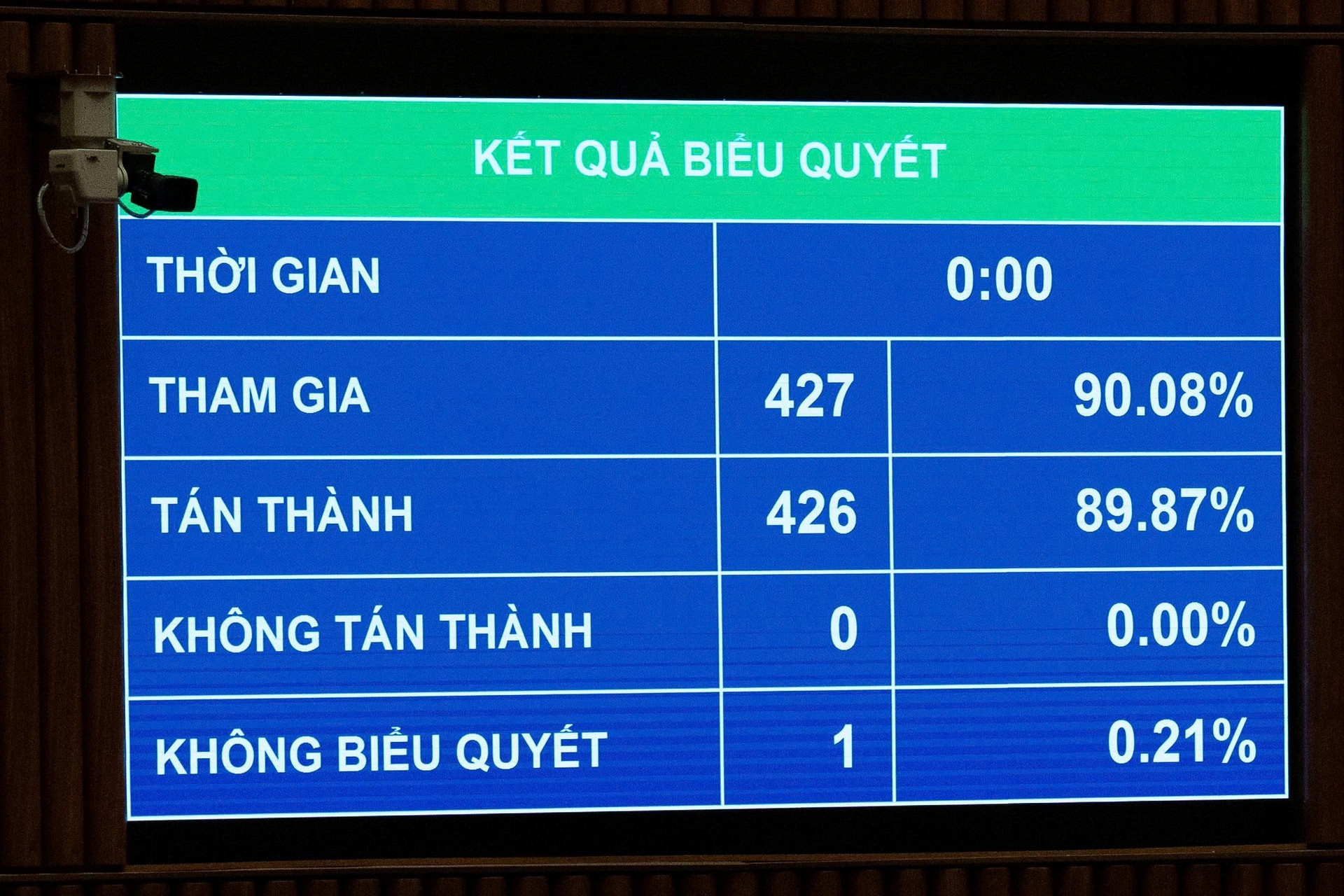 thong-qua-luat-tuong-tro-tu-phap-ve-hinh-su.jpg