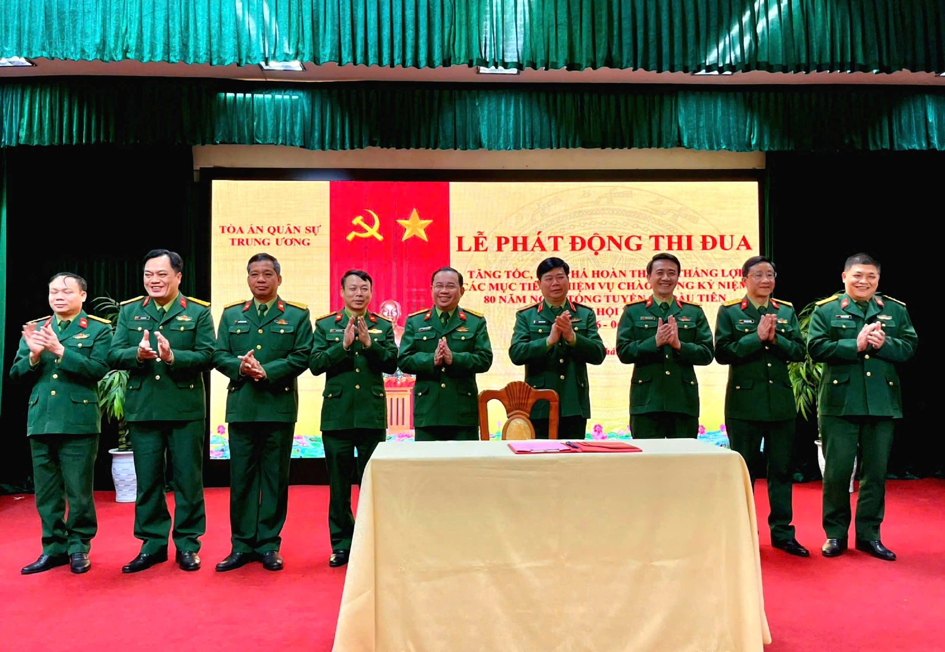 chup-anh.jpg
