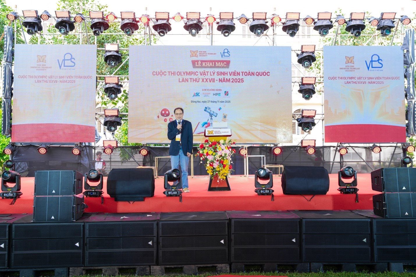 dai-hoc-cong-nghe-mien-dong-3.jpg