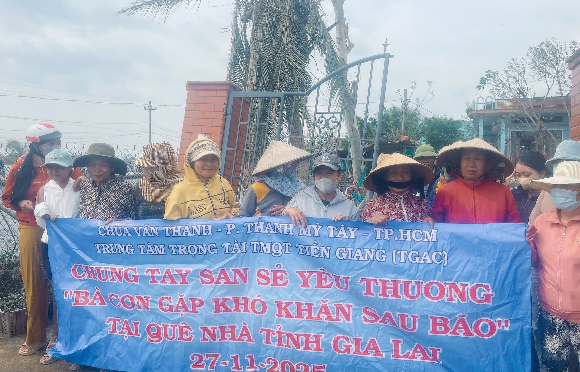 trao-qua-gia-lai-3.jpg