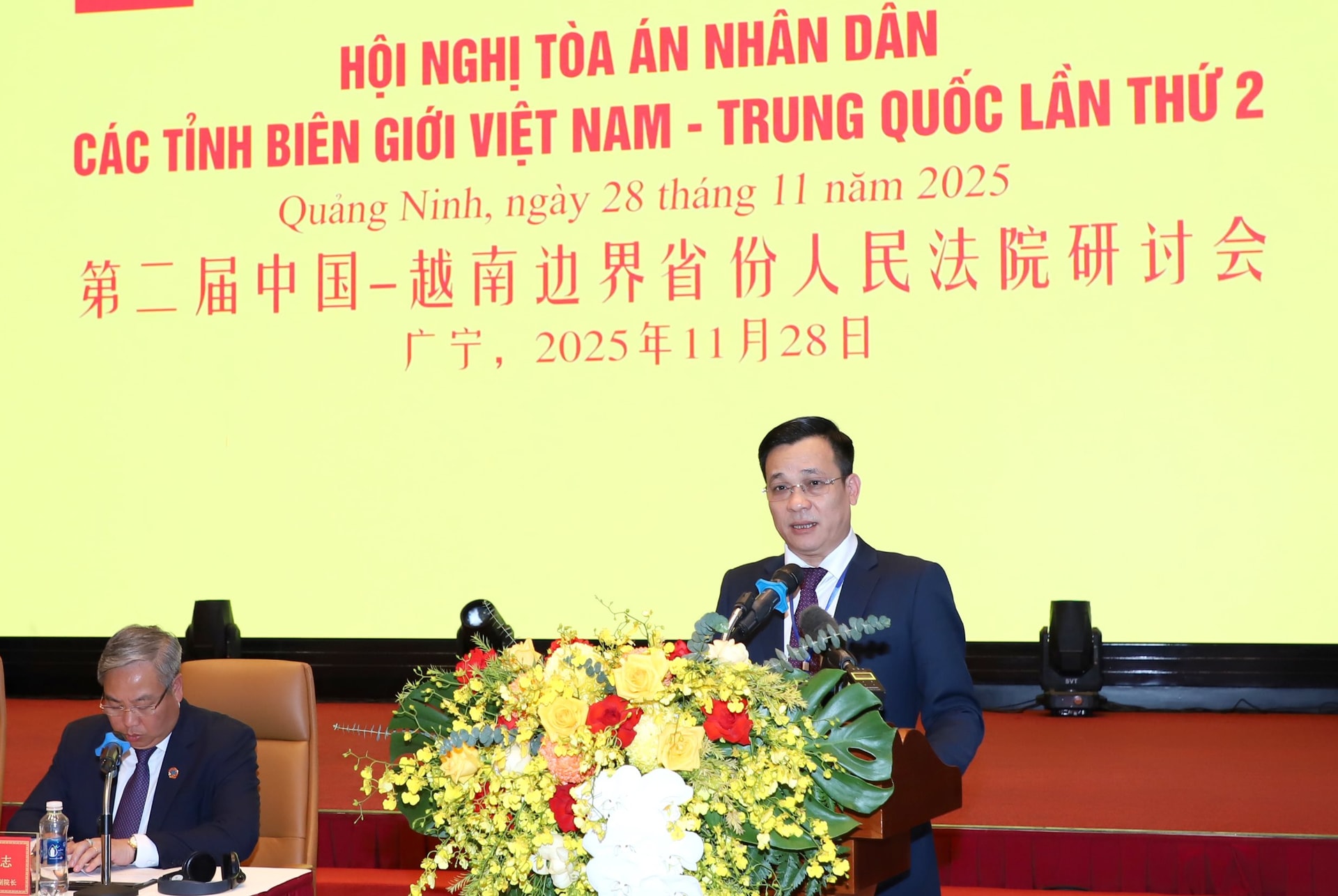 vn-tr-toa-an-bien-gioi-23-.jpg