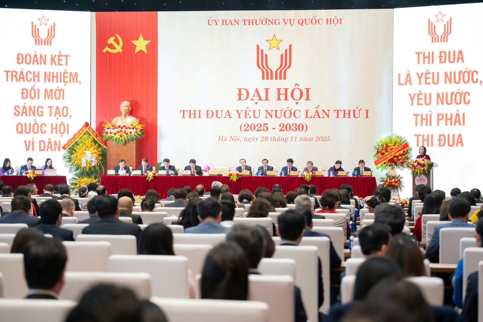 dai-hoi-thi-dua-yeu-nuoc-uy-ban-thuong-vu-quoc-hoi.jpg