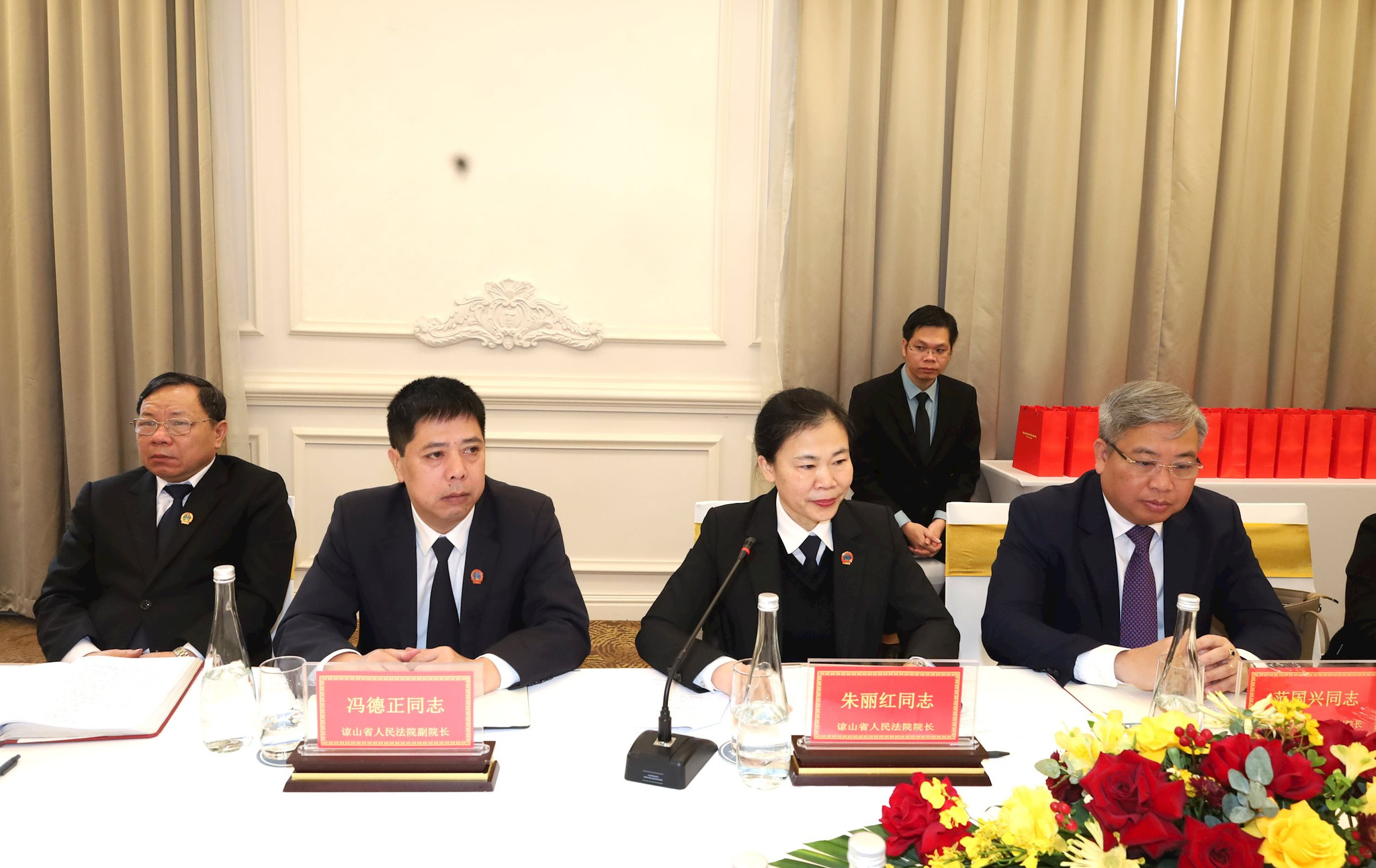 anh-5-dong-chi-chu-le-huong-tinh-uy-vien-chanh-an-tand-tinh-lang-son-phat-bieu-tai-buoi-lam-viec.-anh-nguyen-duong-..jpg