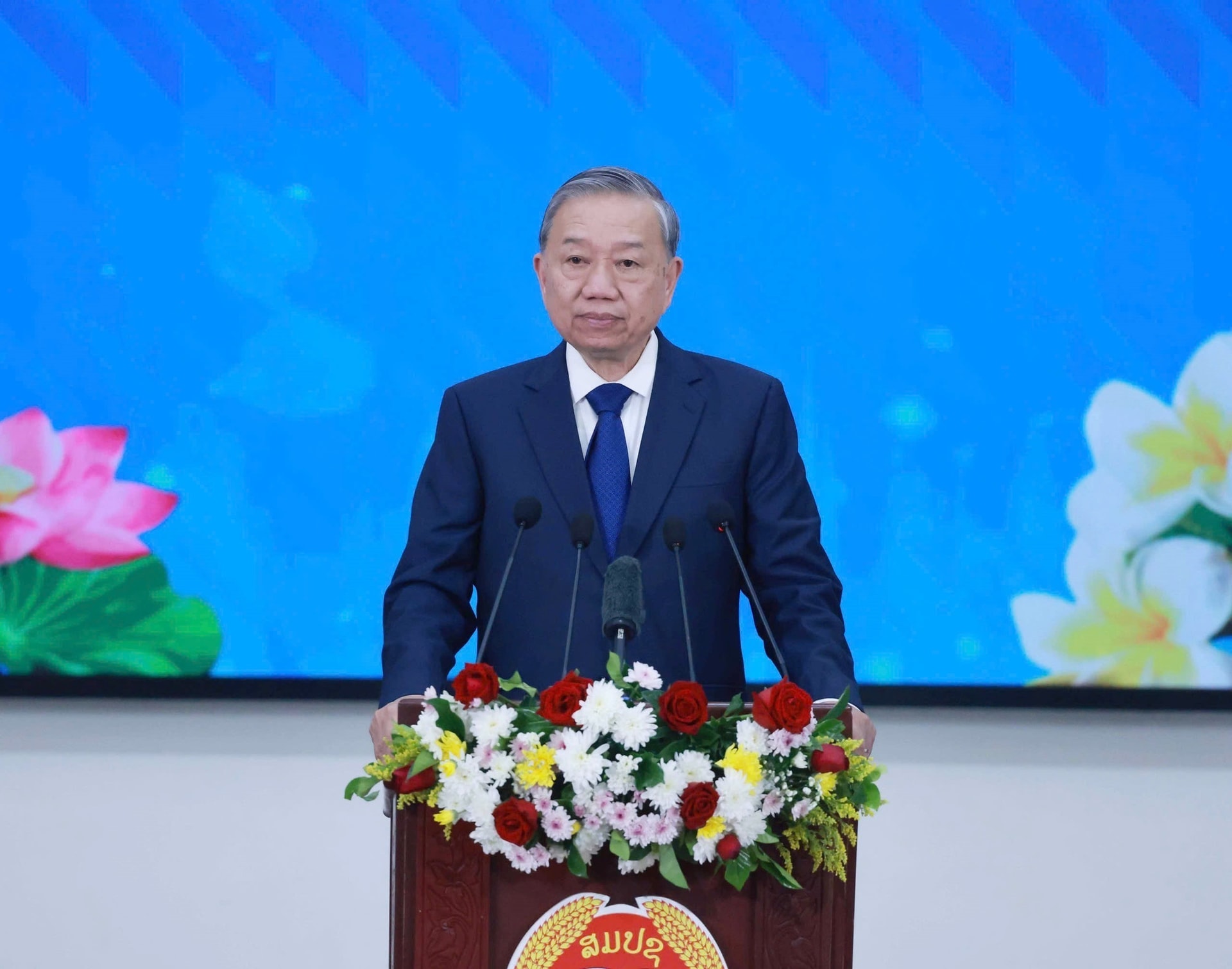 vna-potal-tong-bi-thu-phat-bieu-chinh-sach-tai-hoc-vien-chinh-tri-va-hanh-chinh-quoc-gia-lao-8444037.jpg