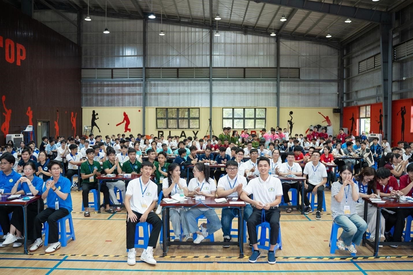 dai-hoc-cong-nghe-mien-dong-mit-2.jpg