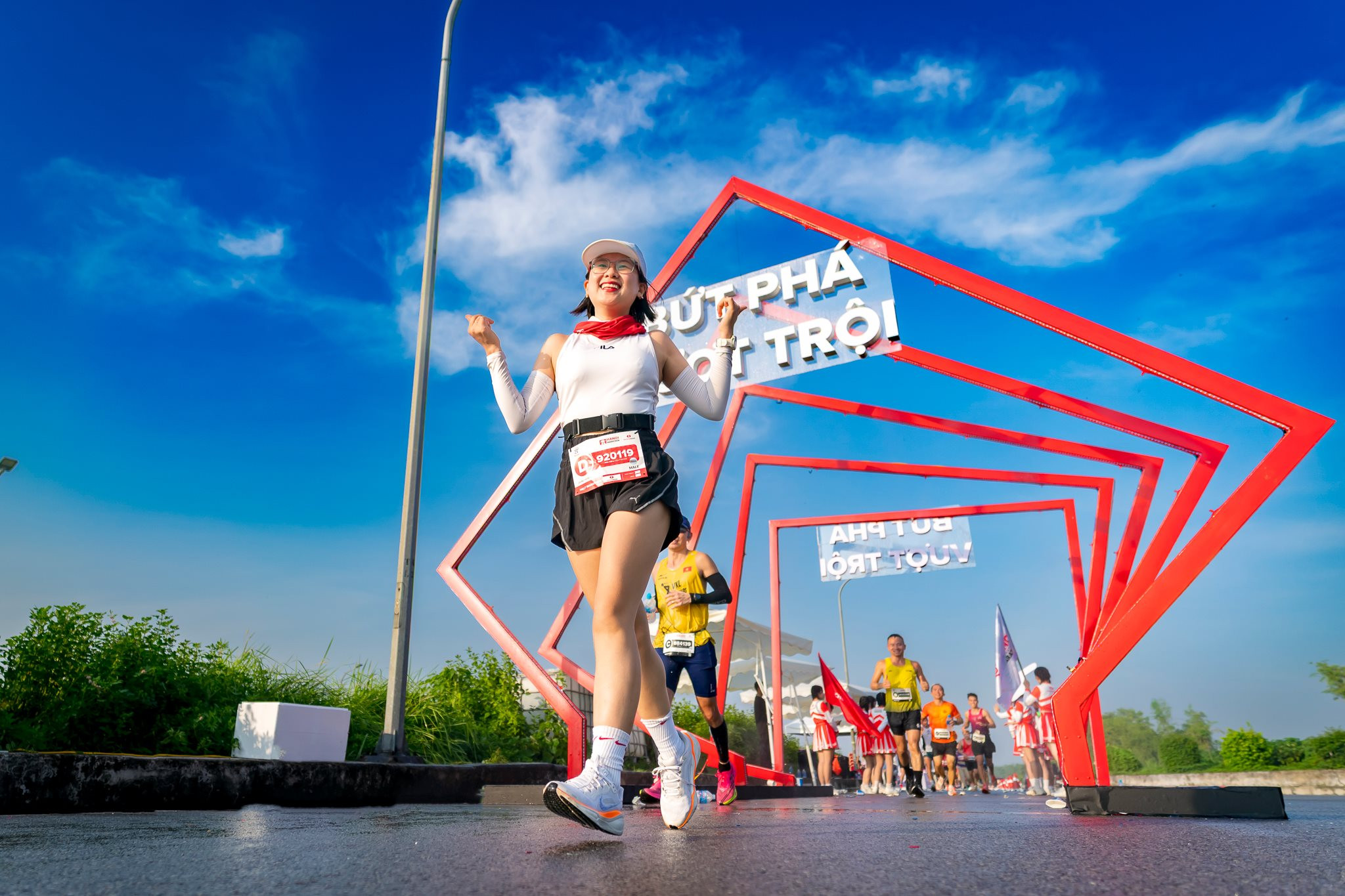 giai-marathon-quoc-te-techcombank-thu-hut-hang-chuc-nghin-runners-moi-nam_3.jpg
