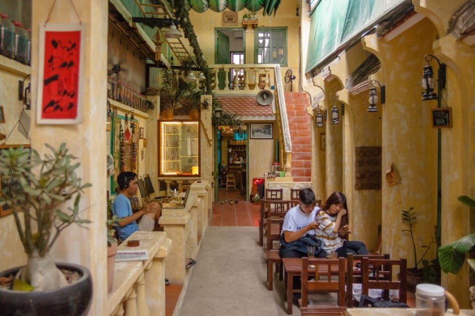 quanc-cafe-trong-hem.jpg