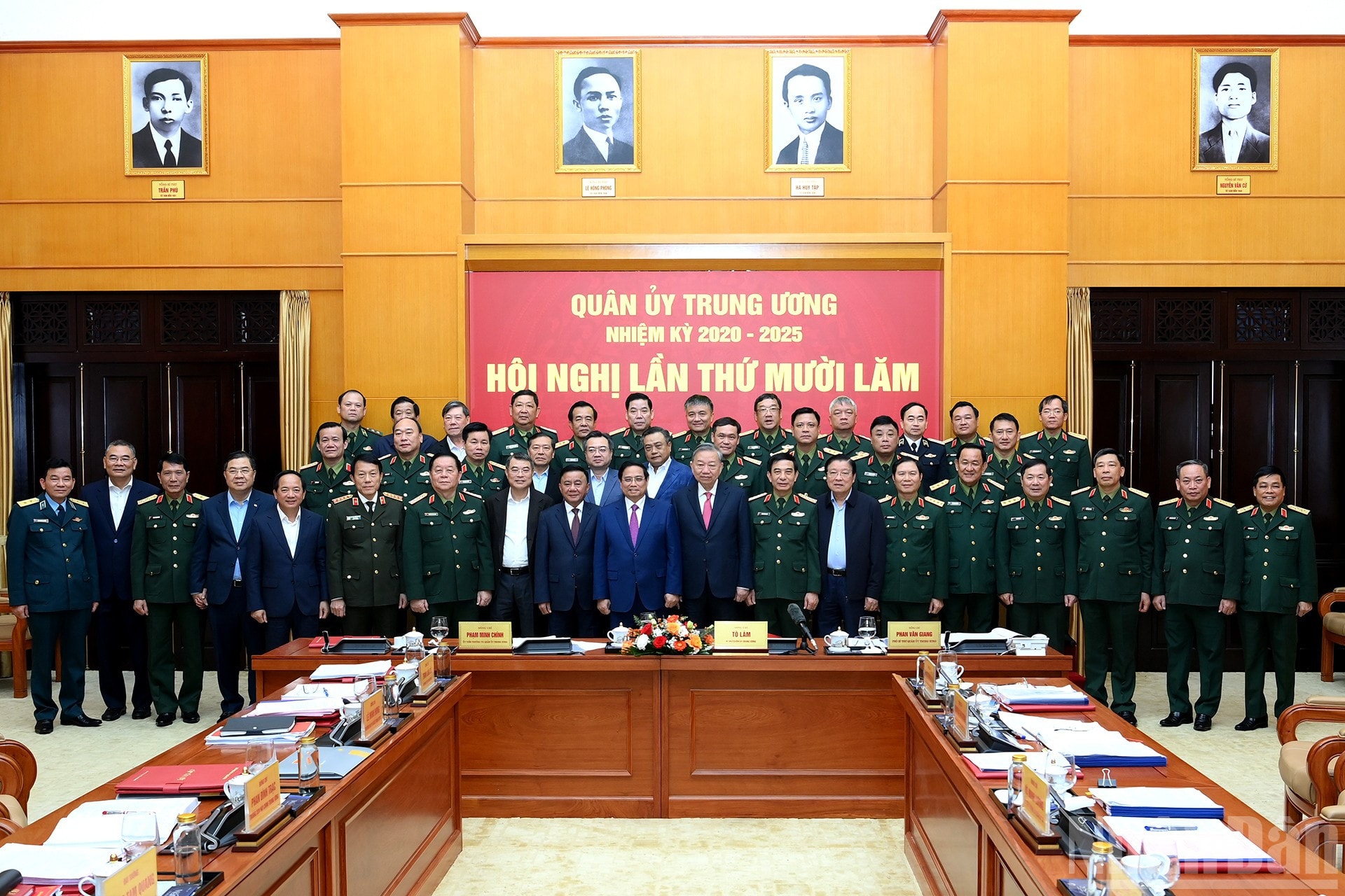 ndo_br_a8-bnd-0282.jpg